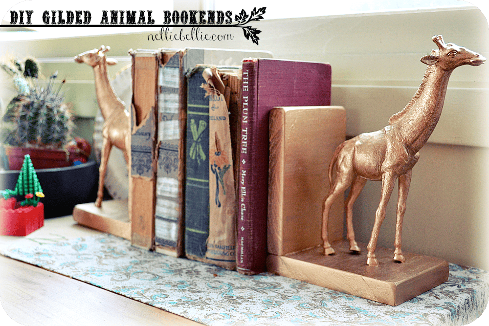 24 Fascinating DIY Bookends To Adorn Your Shelves 3