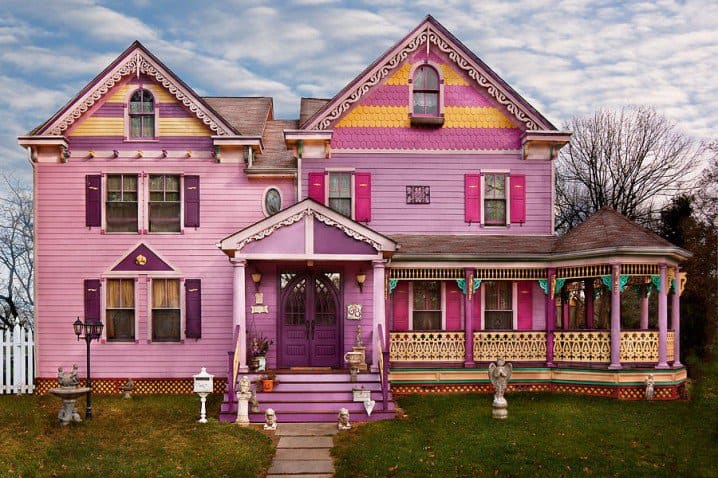 10 Extraordinary Colorful House Designs For All Those Who Think Outside The Box 4