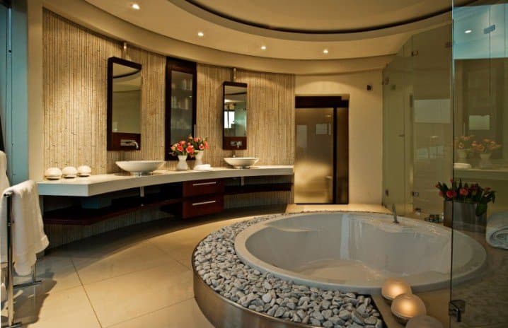 10 Beautiful Bathroom Designs With Round Bathtubs For Real Pleasure 6