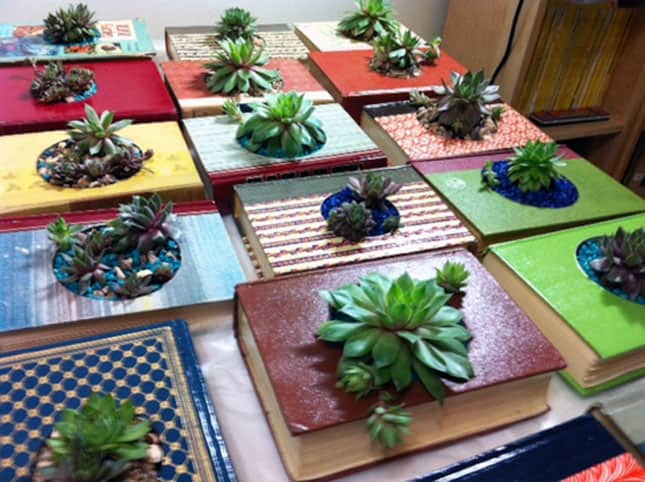 Top 21 Most Genius & Cheap DIY Garden Pots Ideas To Spruce Up Your Garden 8