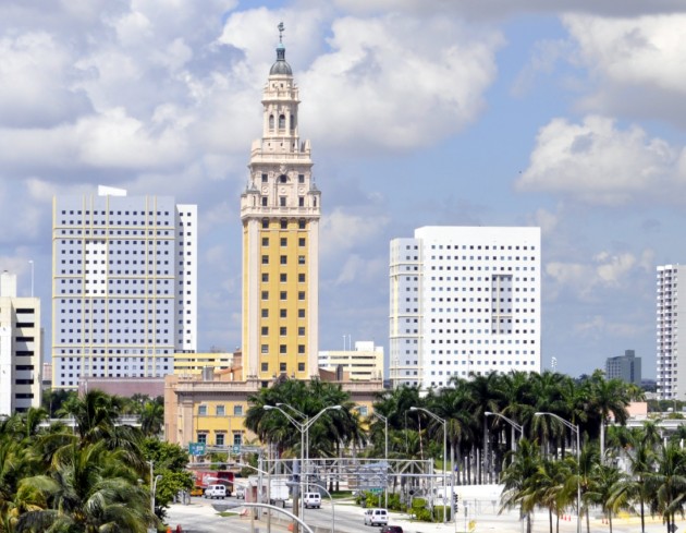 Miami_Freedom_Tower_by_Tom_Schaefer