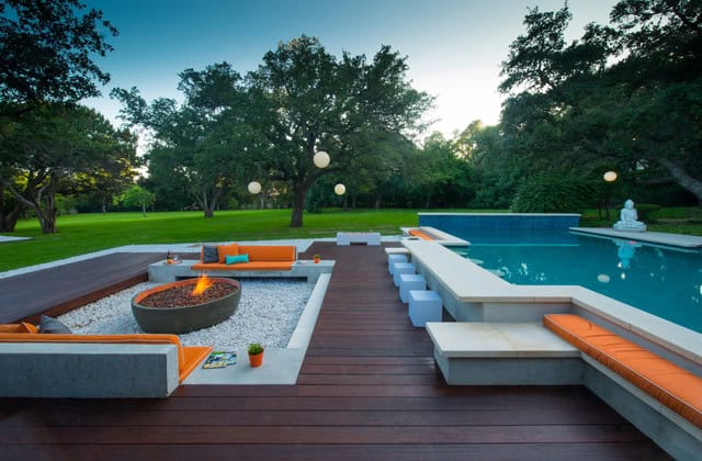 20 Sophisticated Outdoor Fire Pit Designs Near The Swimming Pool 12