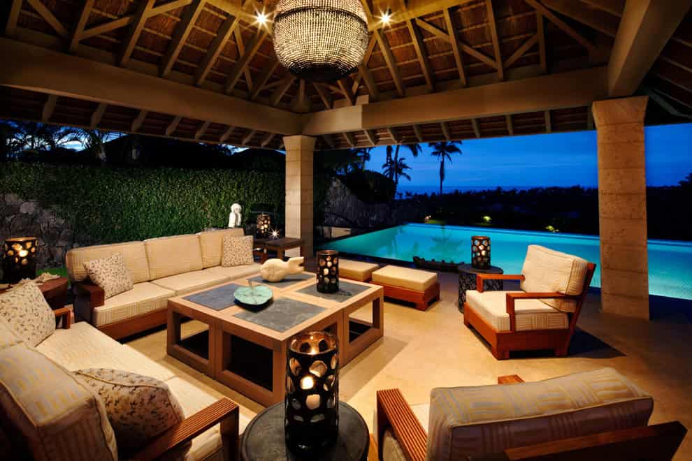 15 Striking Tropical Patio Designs That Make The View Even More Enjoyable