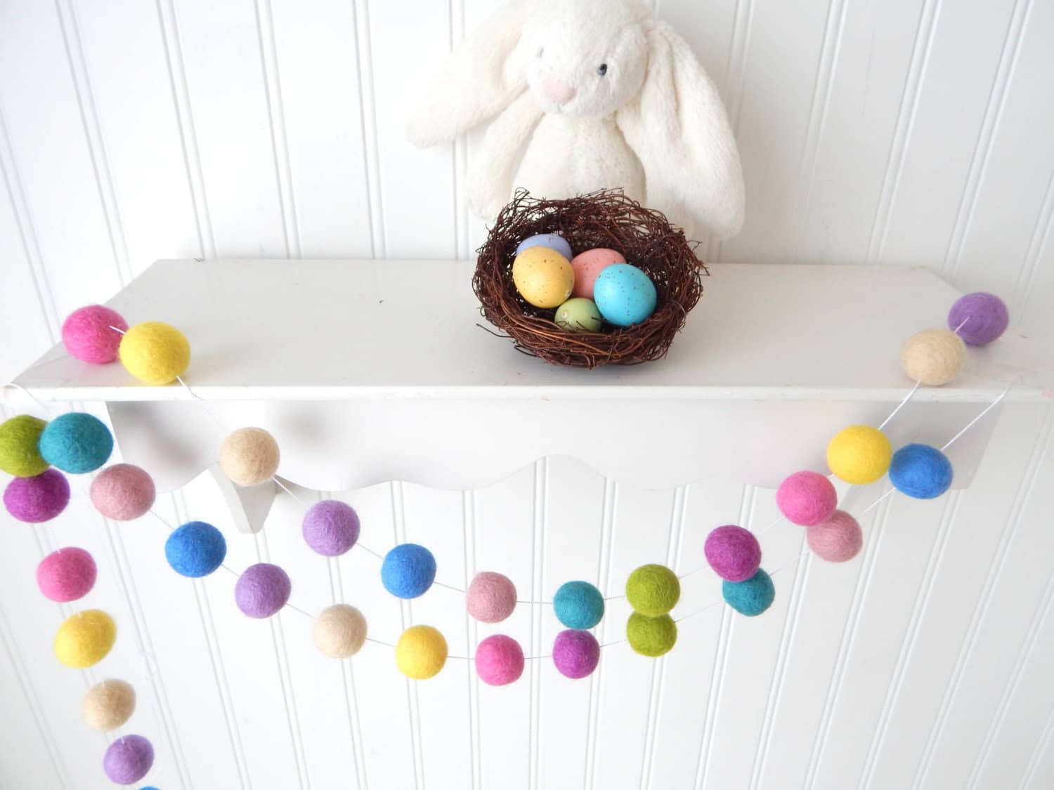 16 Cute Handmade Easter Garland Ideas You Can Craft Before Easter
