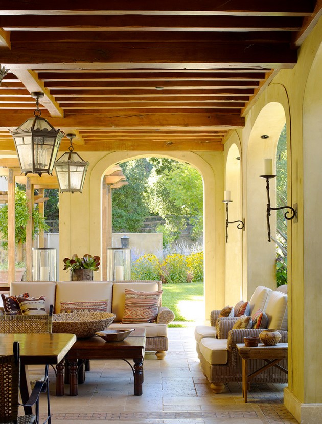 17 Outstanding Mediterranean Porch Designs With A Nice View
