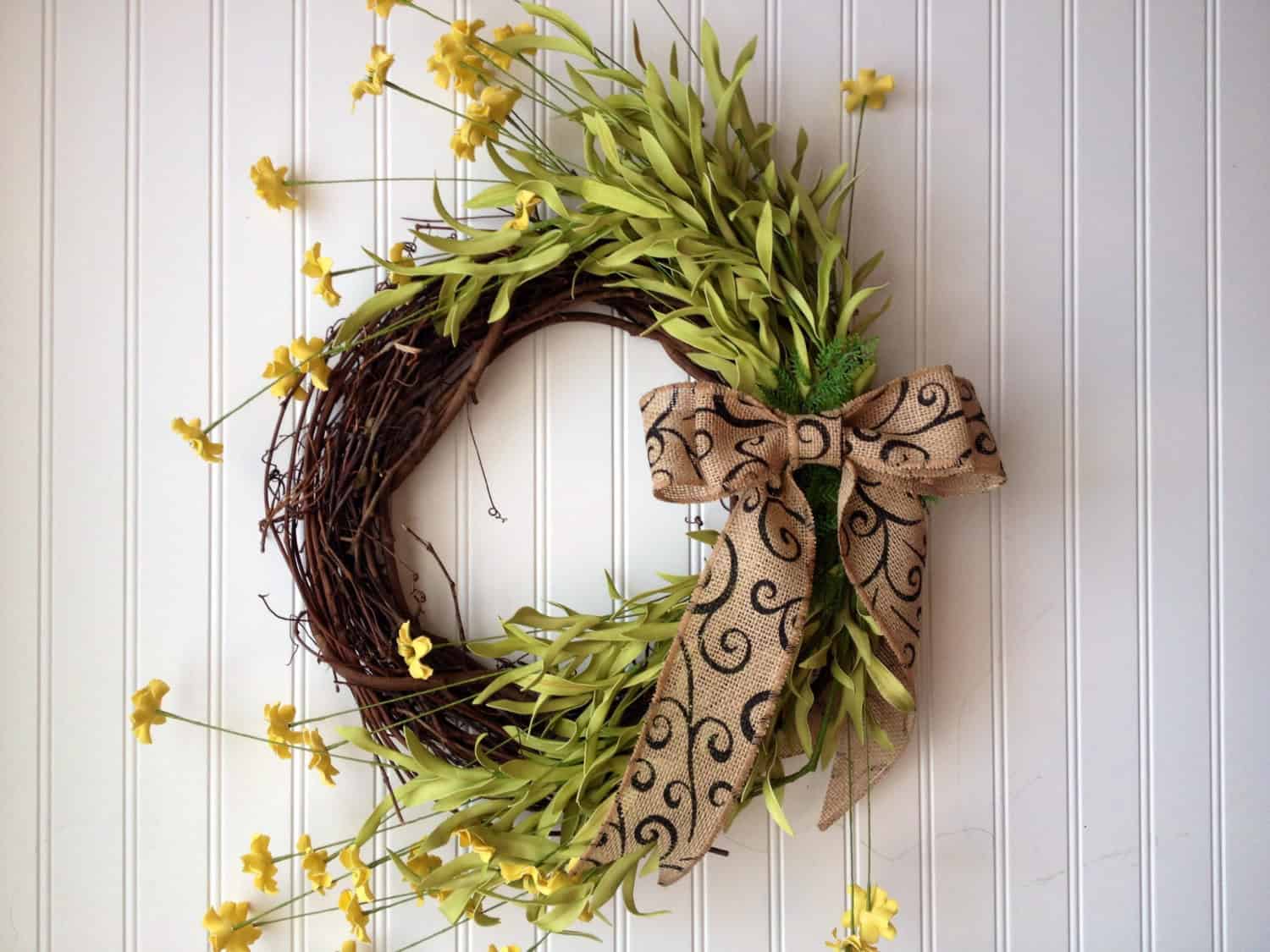 17 Refreshing Handmade Spring Wreath Ideas You Could Easily DIY