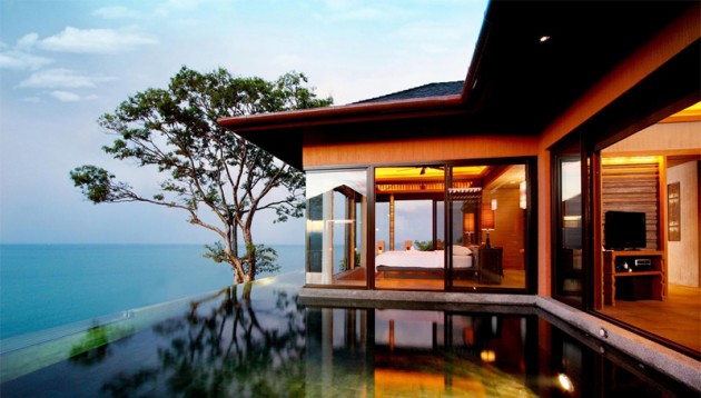 Beautiful Madness- 10 Extraordinary Bedrooms Near The Swimming Pool