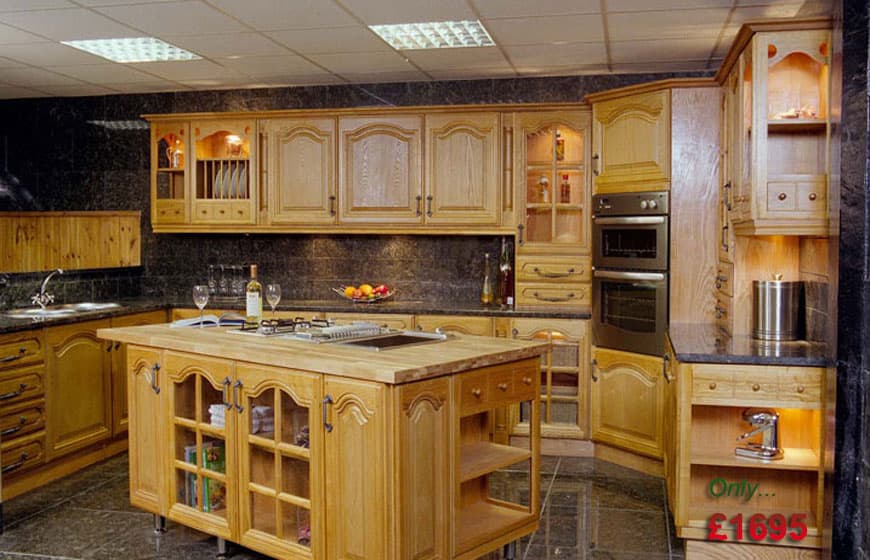 16 Beautiful Traditional Kitchen Design Ideas With Special Charm 4