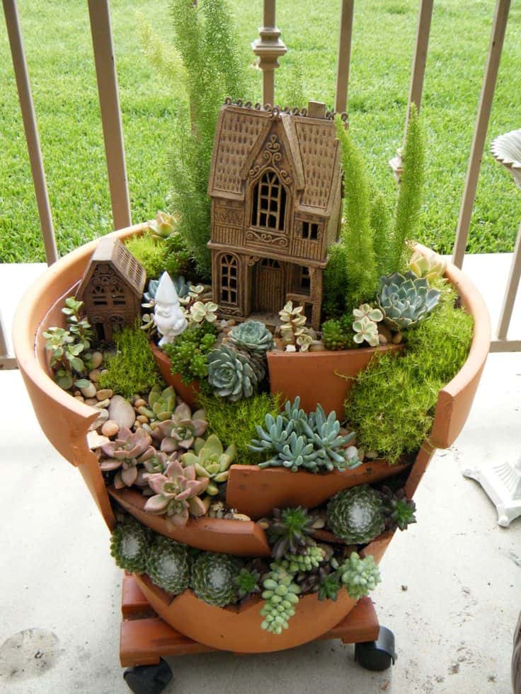 17 of The Coolest DIY Fairy Garden Ideas For Small Backyards 5
