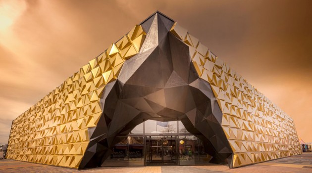 Goud Souk by Liong Lie Architects