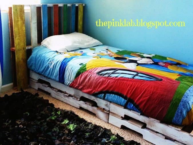 Top 31 Of The Coolest DIY Kids Pallet Furniture Ideas That You Obviously Must See 14