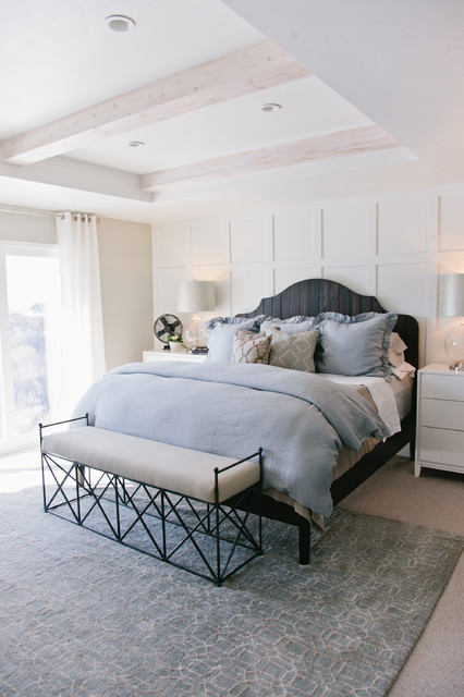 17 Captivating Beach Style Bedroom Design Ideas