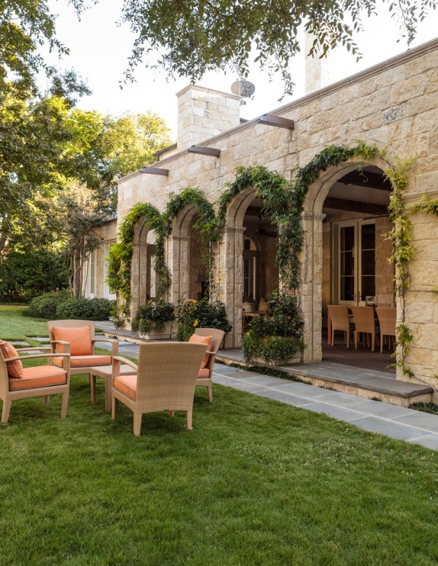 18 Impeccable Transitional Landscape Designs To Make The Best Use Of Spring
