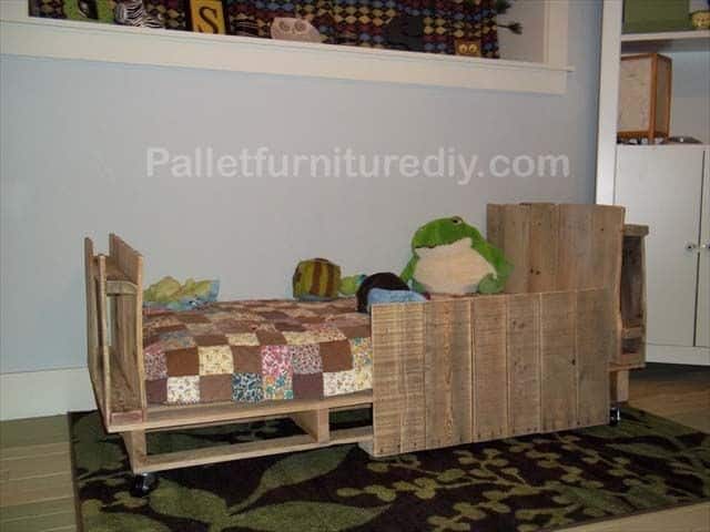 Top 31 Of The Coolest DIY Kids Pallet Furniture Ideas That You Obviously Must See 21