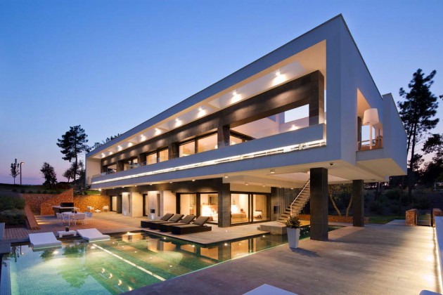 10 Irresistible Contemporary Houses That You'll Be Admired Of