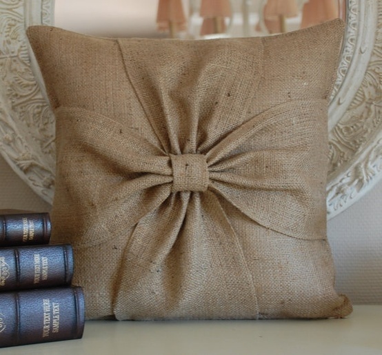 17 Delightful DIY Burlap Decorations To Beautify Your Home This Spring