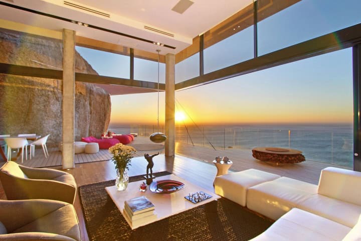 16 Jaw-Dropping Modern Living Room Designs With Amazing View 6