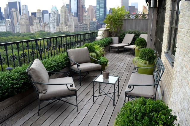 18 Effective Ideas How To Make Small Outdoor Seating Area 7