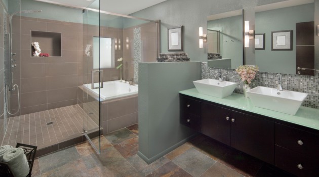 See What a Buyer Sees: Looking At Your Bathroom With New Eyes
