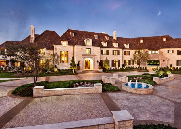 18 Gorgeous Mansion Houses That Will Leave You Speechless