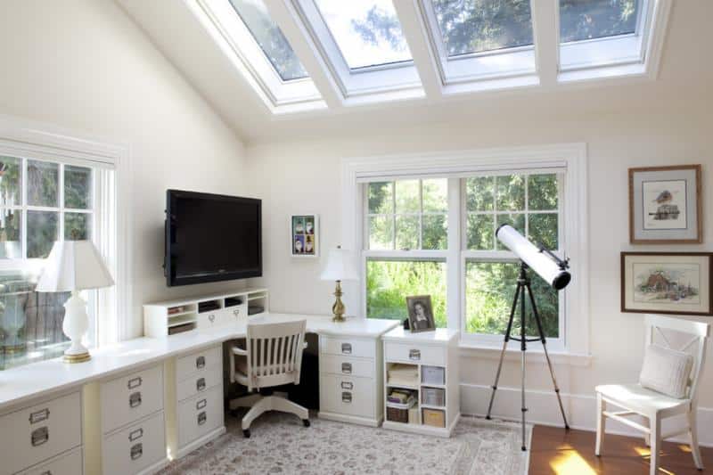 16 Alluring Home Office Deisngs With Skylights 13