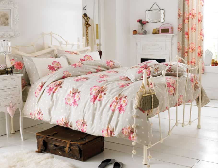 15 Delightful Provence Bedroom Design Ideas 15