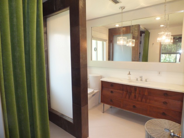 17 Outstanding Mid-Century Bathrooms That Will Give A Vintage Look To Your Home