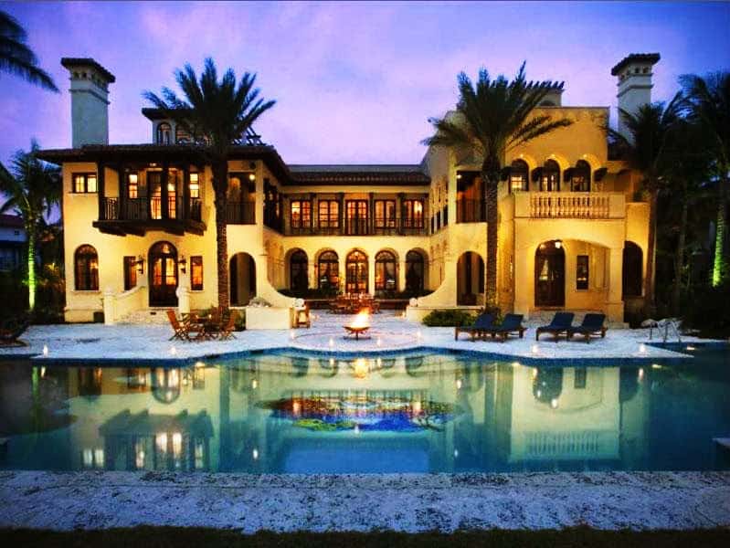 18 Gorgeous Mansion Houses That Will Leave You Speechless 17
