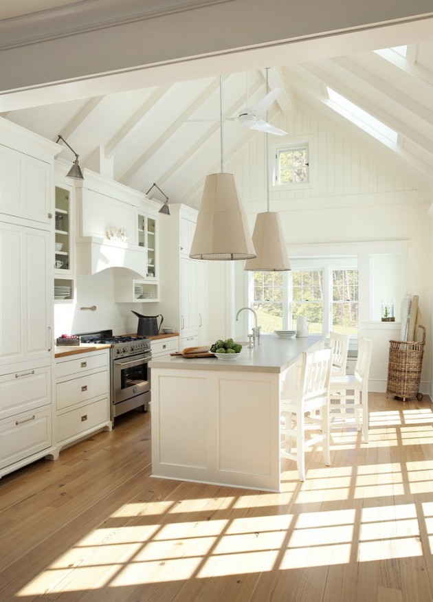 18 Fantastic Coastal Kitchen Designs For Your Beach House or Villa