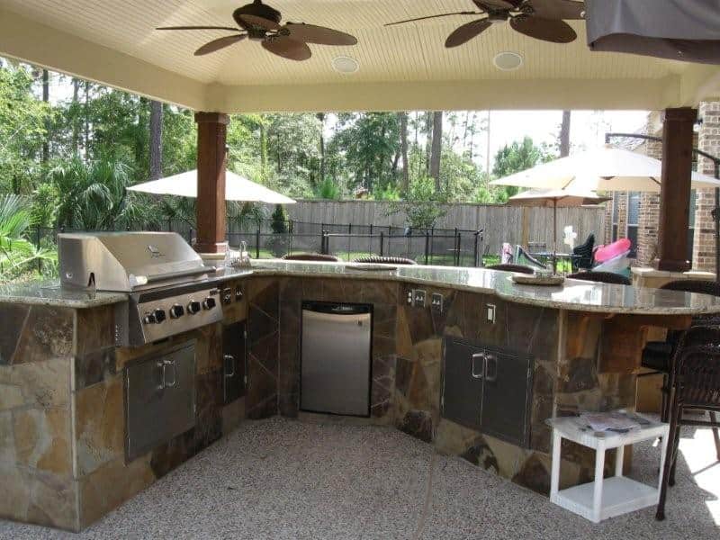20 Brilliant Outdoor Kitchen Design Ideas