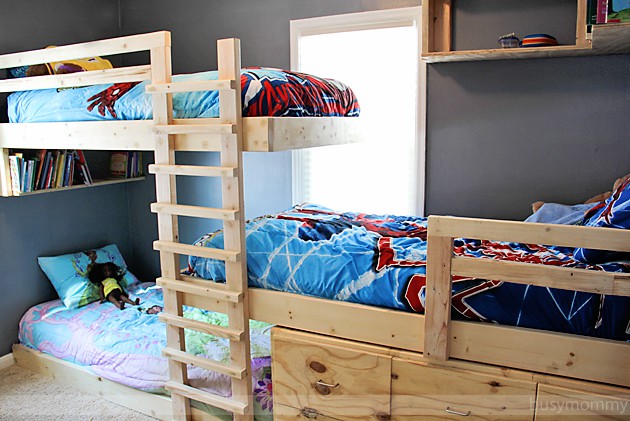 Triple Bedroom Ideas Design Corral, 3 Bunk Beds Designs