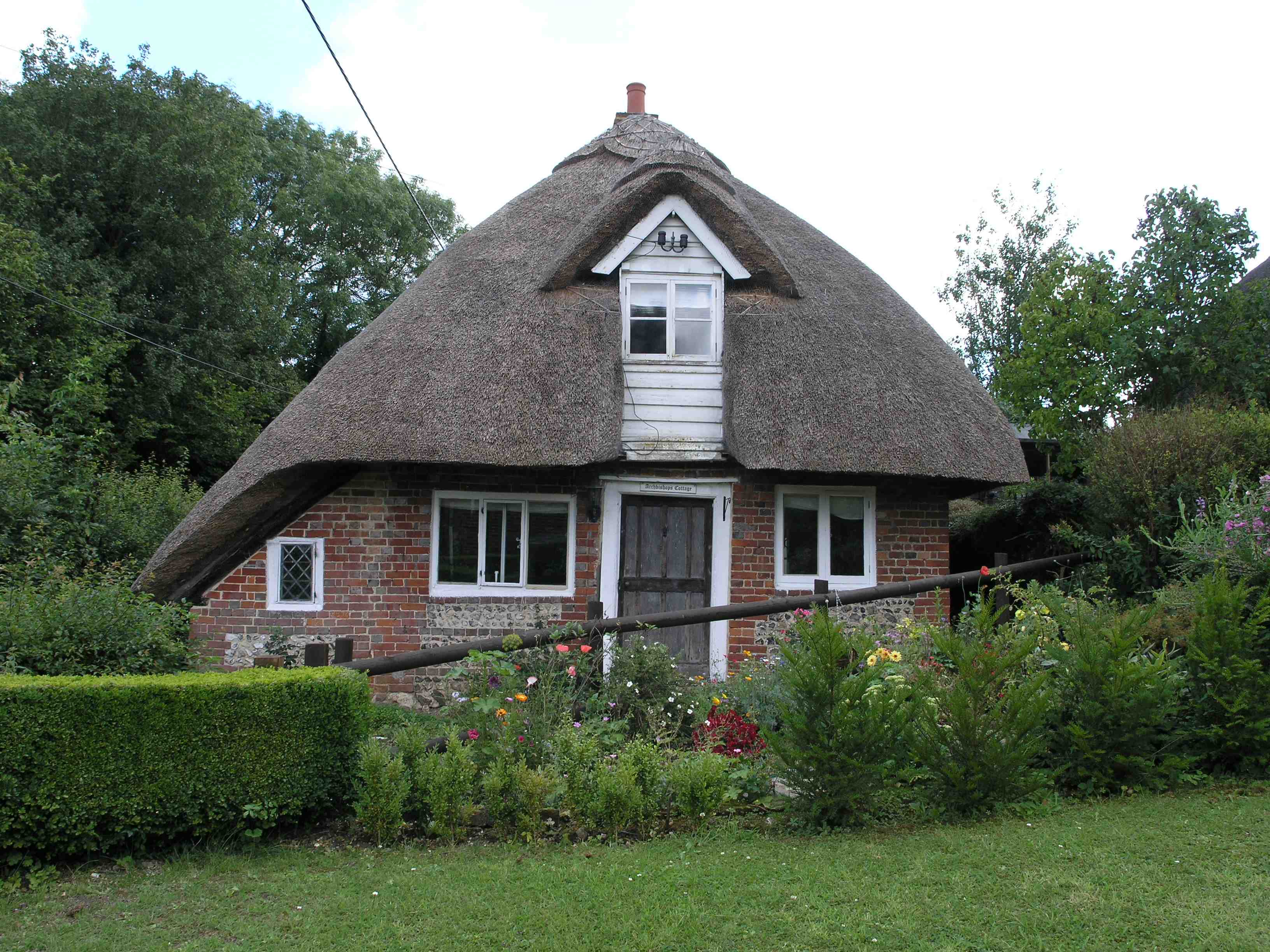 15 Lovely Small Cottages That Will Catch Your Eye 15 Lovely Small Cottages That Will Catch Your Eye