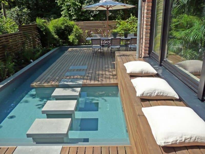 21 Beautiful Small Swimming Pool Designs For Big Pleasure In Your Backyard 7