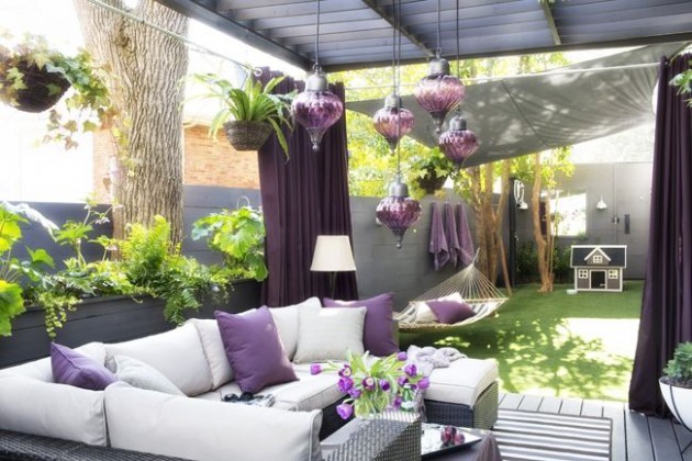 23 Remarkable Outdoor Living Room Designs