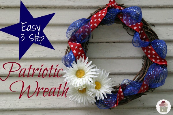 17 Impressive DIY Patriotic Wreath Ideas