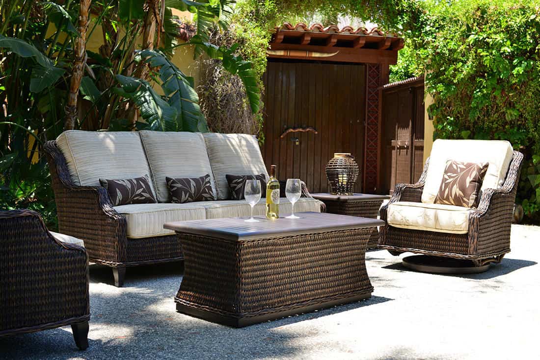 16 Adorable Relaxing Patio Designs For Real Summer Enjoyment 11