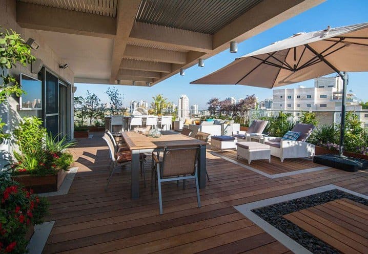 12 Fascinating Balcony Designs For Daily Enjoyment 11