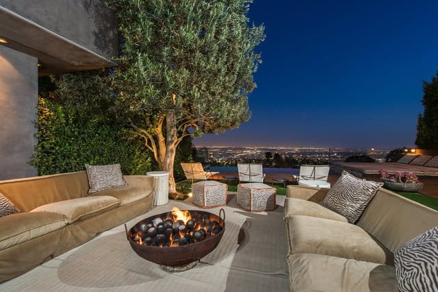 Hollywood Hills Source