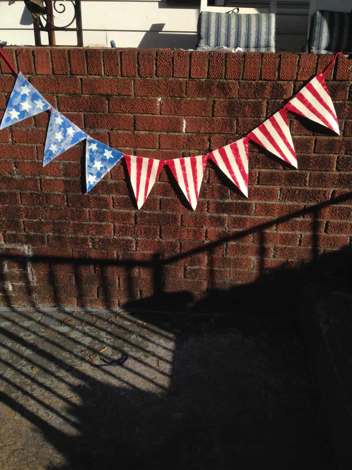 17 Creative Handmade 4th of July Banners As Patriotic Decorations
