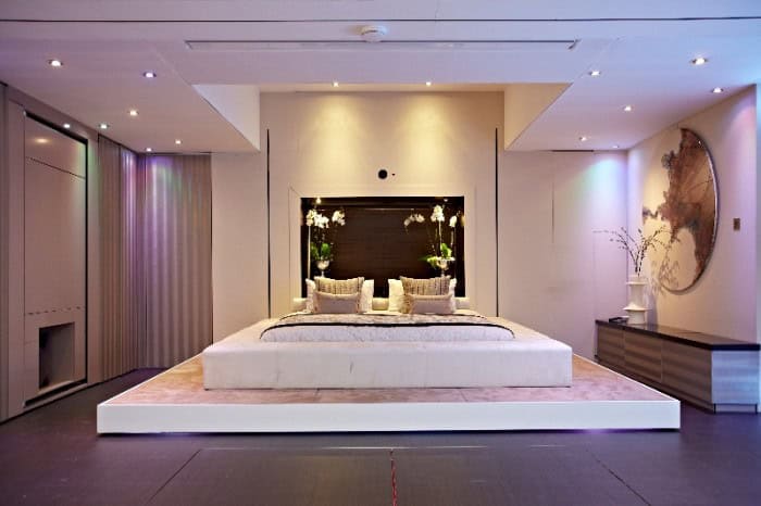 20 Fascinating Examples Of Modern Bedroom Lighting Ideas 2