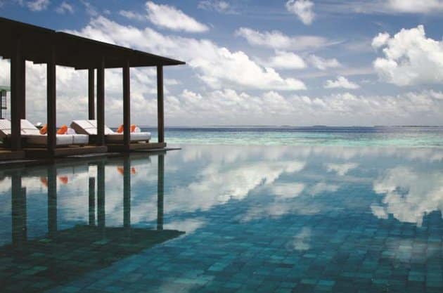 15 Engrossing Swimming Pool Designs That Everyone Need To See 5