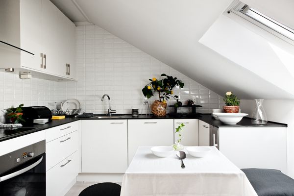 19 Cool Attic Kitchen Design Ideas