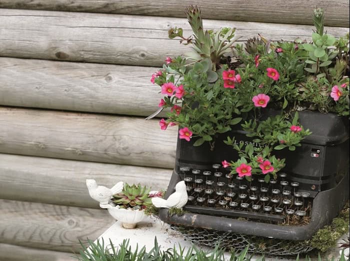 19 Inspirational Ways To Repurpose Old Furniture To Beautify Your Garden 8