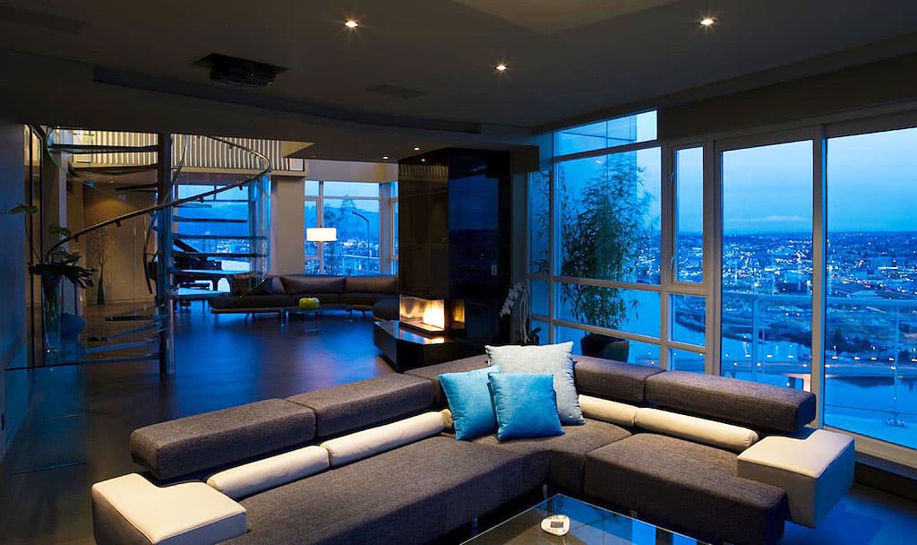 12 Stunning Penthouse Living Room Designs That Will Admire You 9