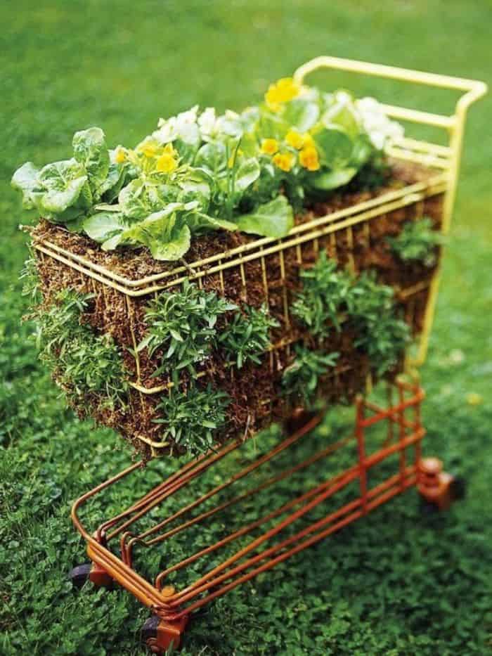 19 Inspirational Ways To Repurpose Old Furniture To Beautify Your Garden AD-Recycled-Furniture-Garden-10