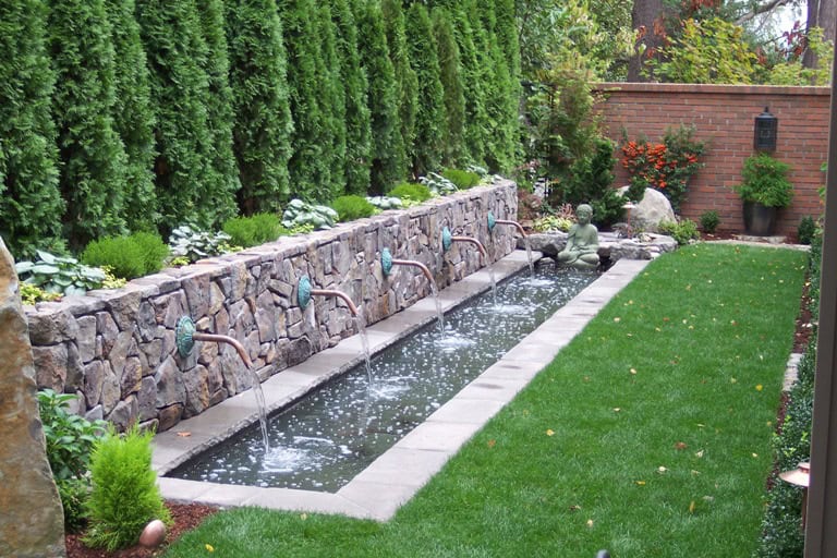 19 Inexpensive Unique Water Features For Your Backyard