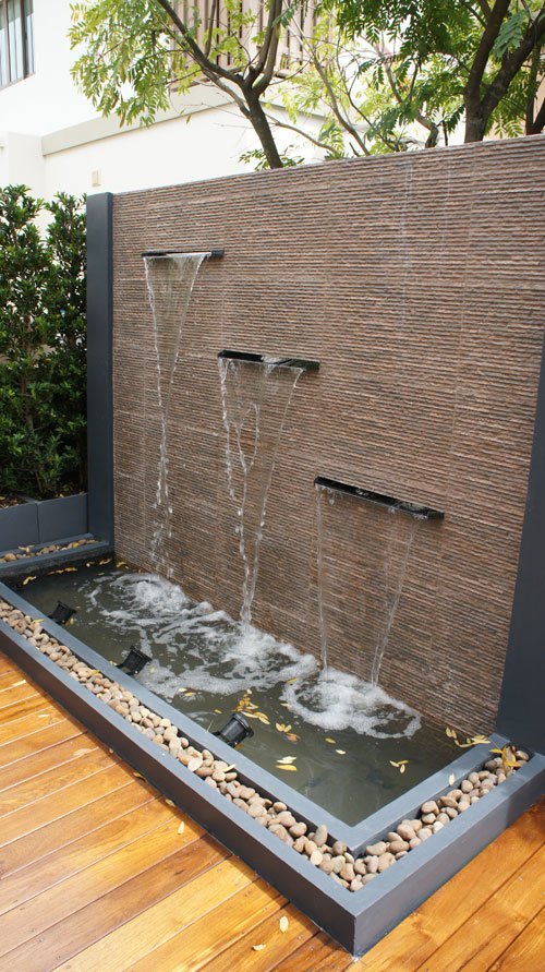 19 Inexpensive Unique Water Features For Your Backyard