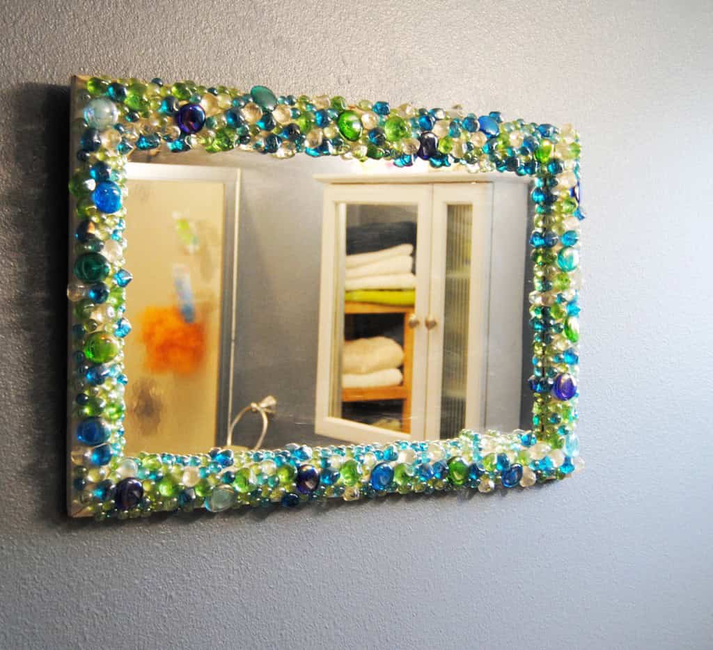 17 Impressive DIY Decorative Mirrors For Every Room 12