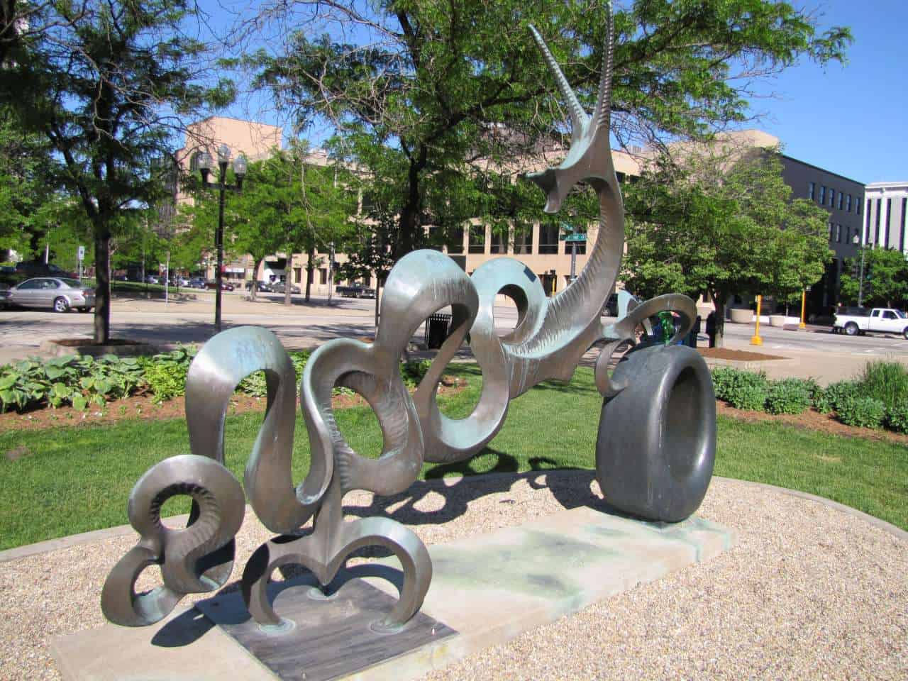 15 Astonishing Public Sculptures That Will Amaze You