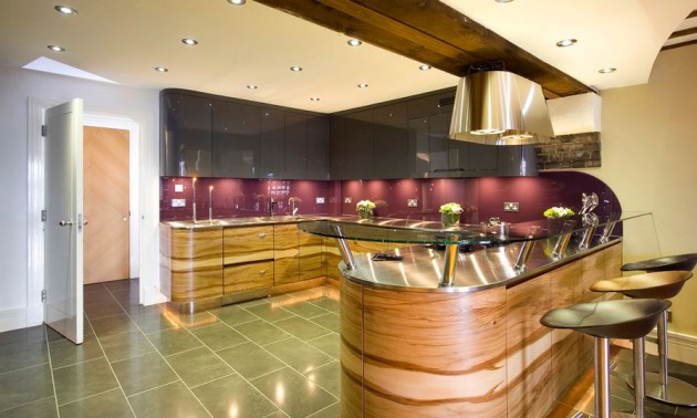 16 Wonderful Two-Toned Kitchen Cabinets